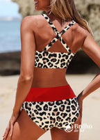Biquíni Animal Print Com Top Transpassado E Cintura Alta Biquíni Animal Print Com Top Transpassado E Cintura Alta