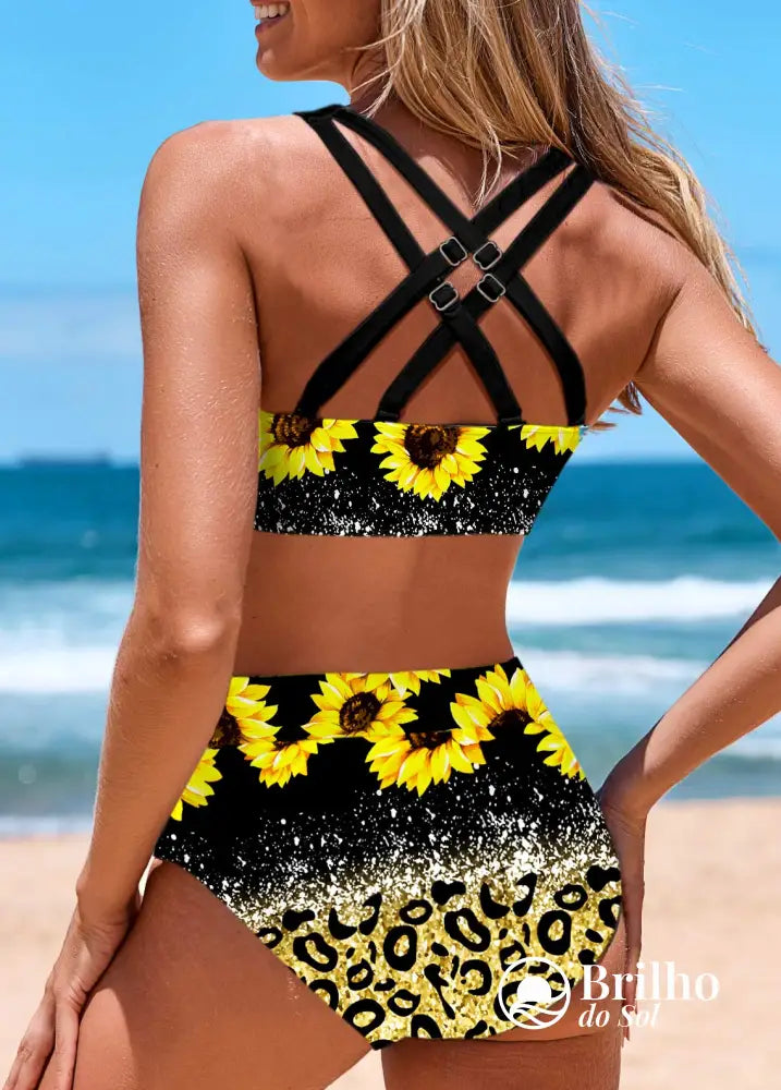 Biquíni Cintura Alta Estampado Floral Com Laço Frontal Biquíni Cintura Alta Estampado Floral Com Laço Frontal
