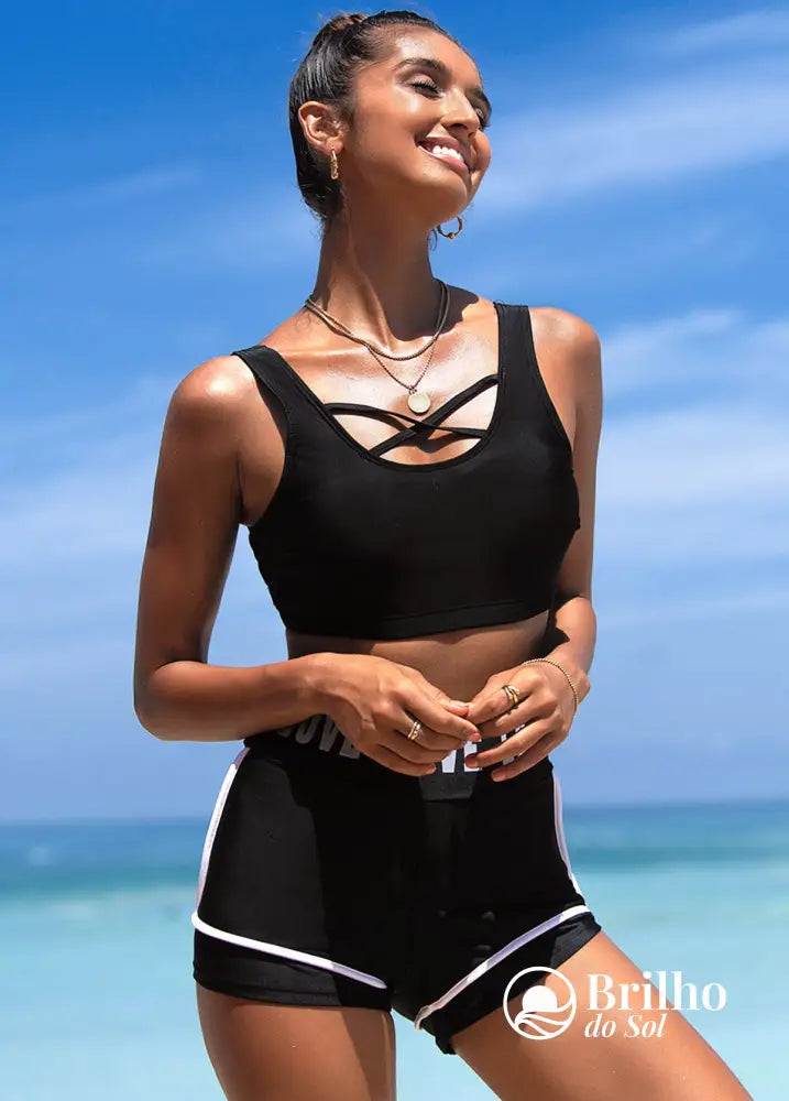 Conjunto Praia Com Top Nadador Com Tiras E Short Lettering Conjunto Praia Com Top Nadador Com Tiras E Short Lettering