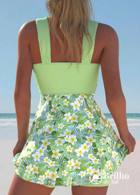 Tankini Floral Com Estampa Vibrante E Alças Cruzadas Tankini Floral Com Estampa Vibrante E Alças Cruzadas