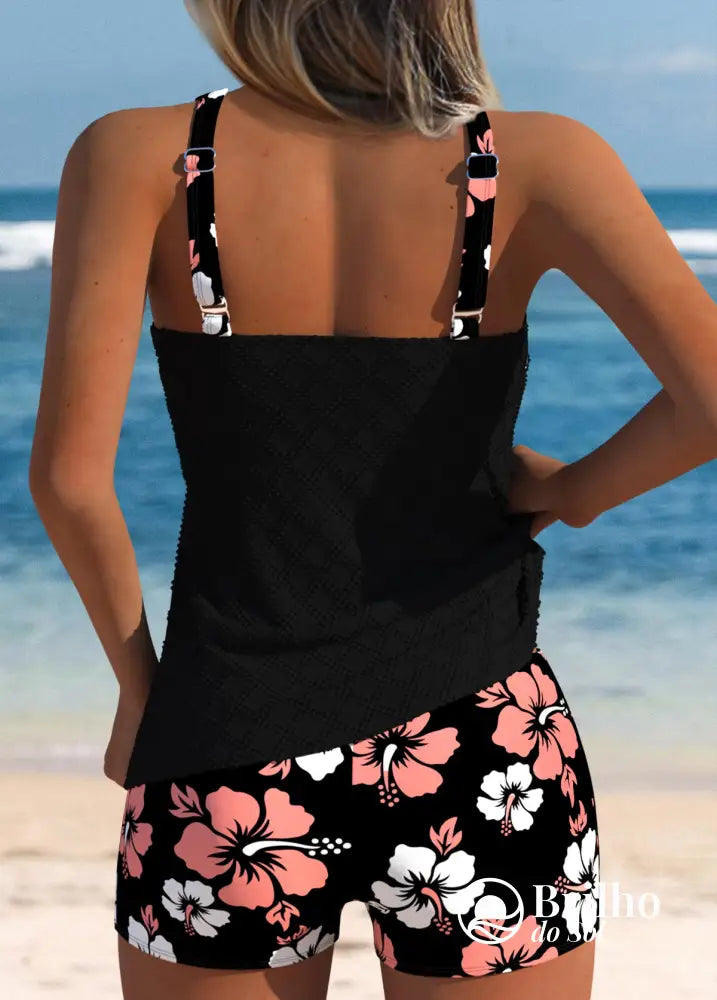 Tankini Floral Com Regata Texturizada Leve E Sofisticada Tankini Floral Com Regata Texturizada Leve E Sofisticada