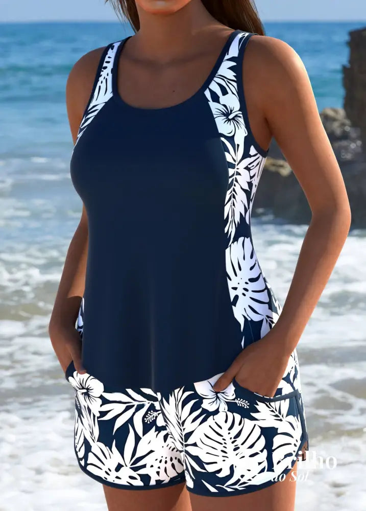 Tankini Texturizado Com Laterais Estampadas E Short Folhagem Tankini Texturizado Com Laterais Estampadas E Short